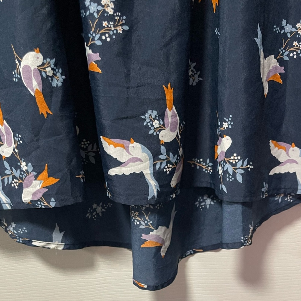 XHILARAYION Juniors Navy Blue Dress with Birds/Glowers Spaghetti Straps Medium - Picture 3 of 9